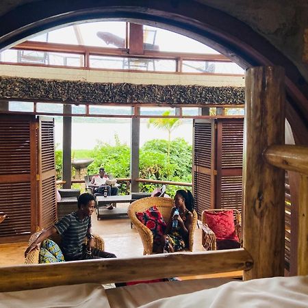 Home Onthe Nile Dorm Jinja Esterno foto
