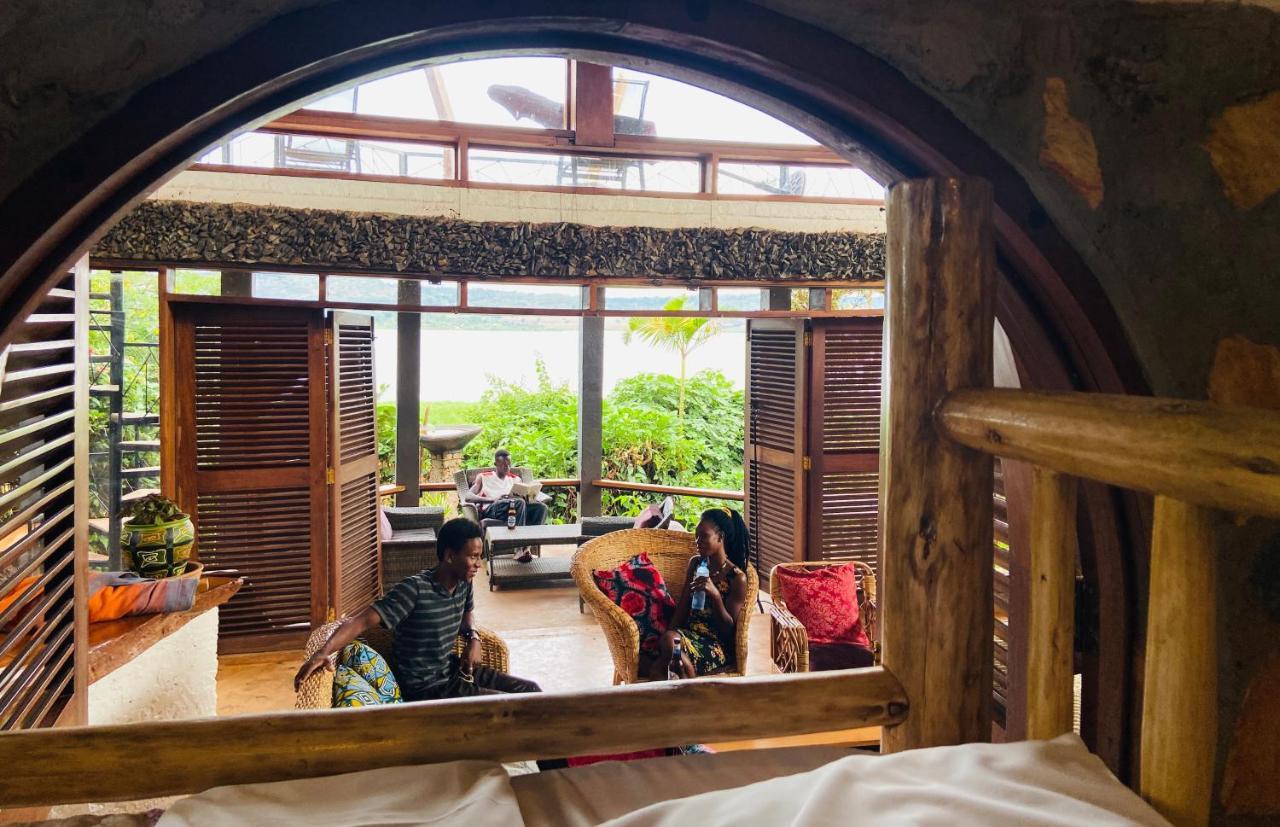 Home Onthe Nile Dorm Jinja Esterno foto